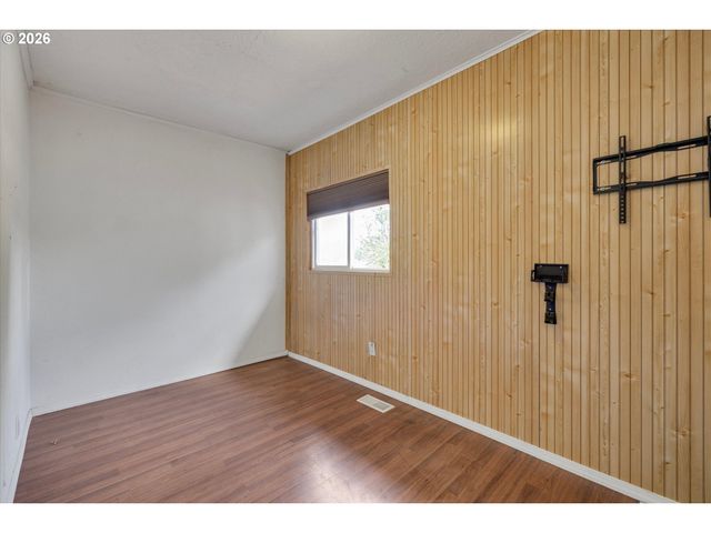 23680 S BARLOW Rd, Canby, OR 97013