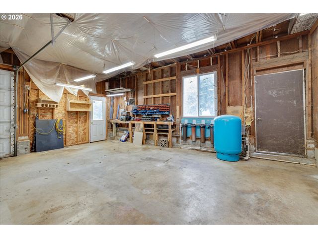23680 S BARLOW Rd, Canby, OR 97013