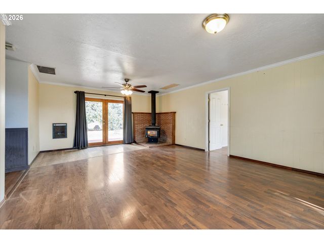23680 S BARLOW Rd, Canby, OR 97013