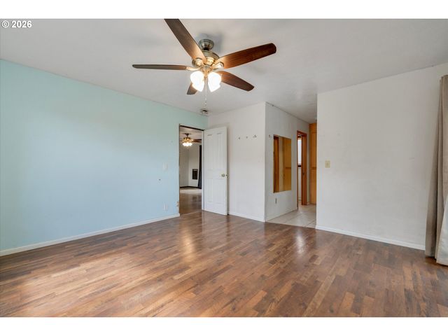 23680 S BARLOW Rd, Canby, OR 97013