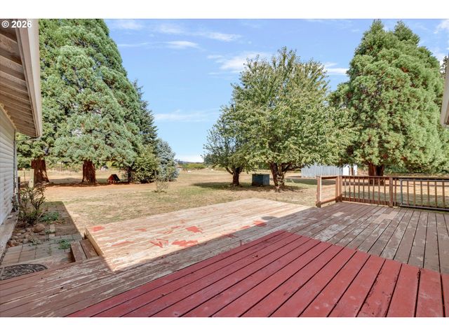 23680 S BARLOW Rd, Canby, OR 97013