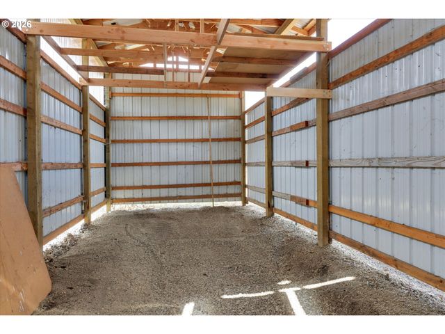 23680 S BARLOW Rd, Canby, OR 97013
