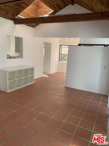 2807 Glendon Avenue, Los Angeles, CA 90064