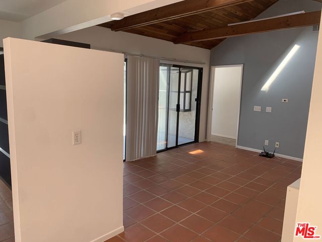 2807 Glendon Avenue, Los Angeles, CA 90064