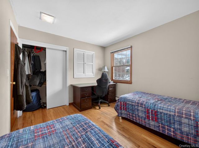 36 E Mayer Drive, Suffern, NY 10901