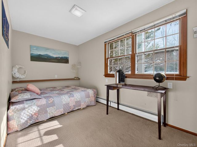 36 E Mayer Drive, Suffern, NY 10901