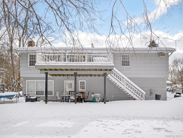 36 E Mayer Drive, Suffern, NY 10901