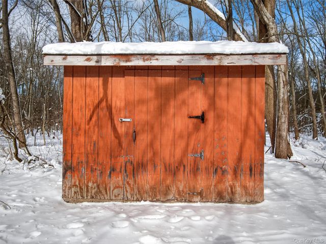 36 E Mayer Drive, Suffern, NY 10901