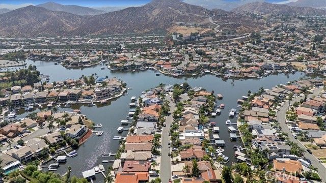 24311 Canyon Lake Drive 24, Canyon Lake, CA 92587