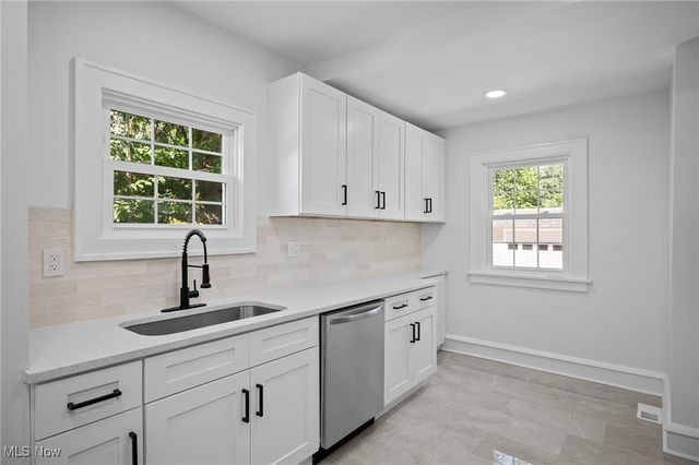 16005 Fernway Road, Shaker Heights, OH 44120