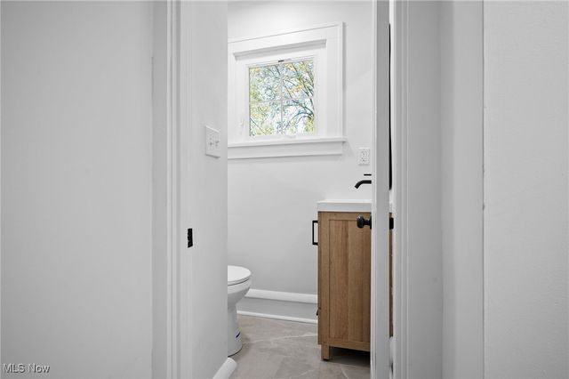 16005 Fernway Road, Shaker Heights, OH 44120