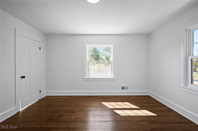 16005 Fernway Road, Shaker Heights, OH 44120