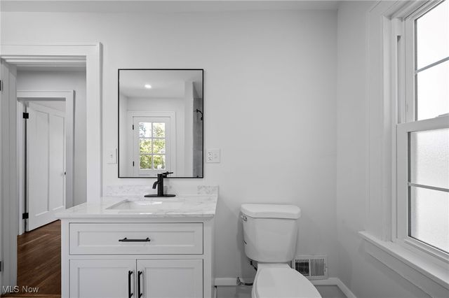 16005 Fernway Road, Shaker Heights, OH 44120