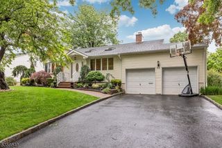 55 Nomahegan Ct, Cranford Twp., NJ 07016