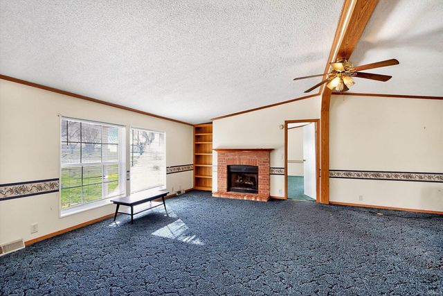 506 E Main Street, Chalmers, IN 47929