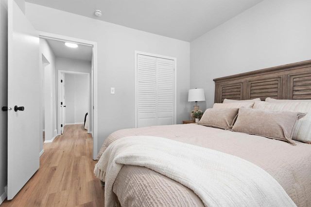 907 W OKLAHOMA STREET, Appleton, WI 54914