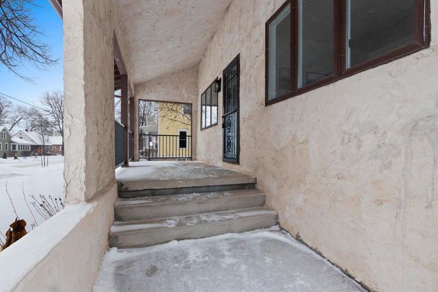 907 W OKLAHOMA STREET, Appleton, WI 54914