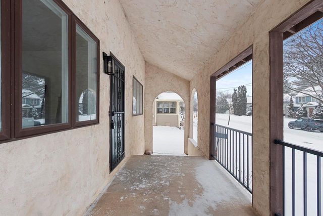 907 W OKLAHOMA STREET, Appleton, WI 54914