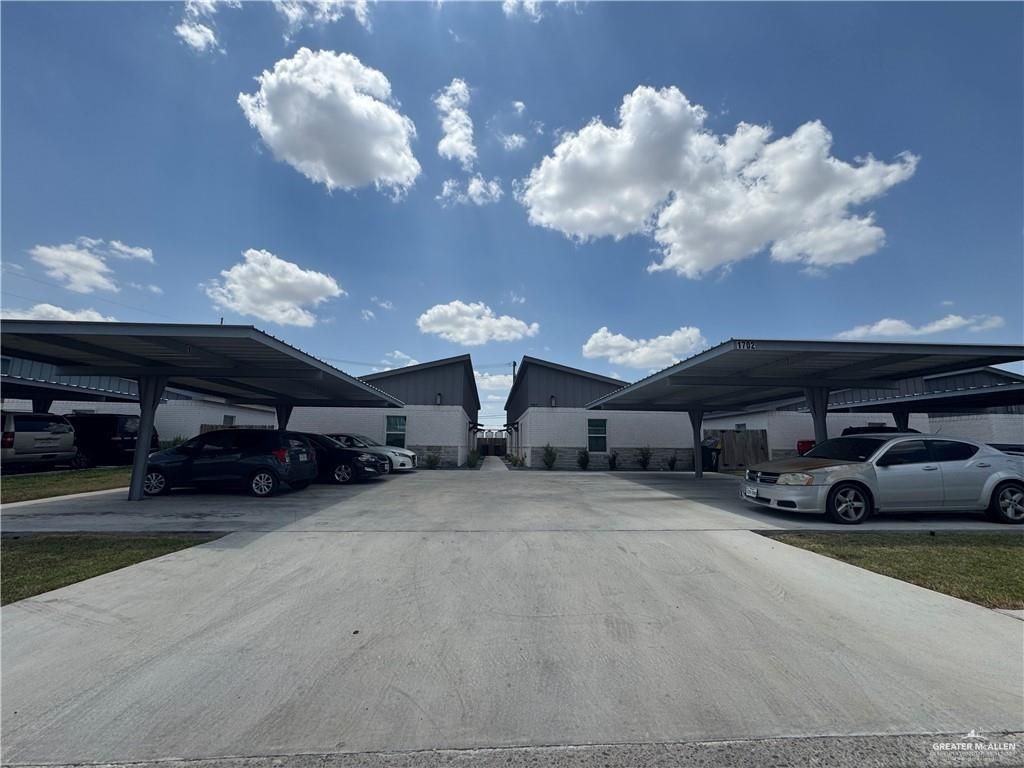 1702 Playa Street, Weslaco, TX 78596