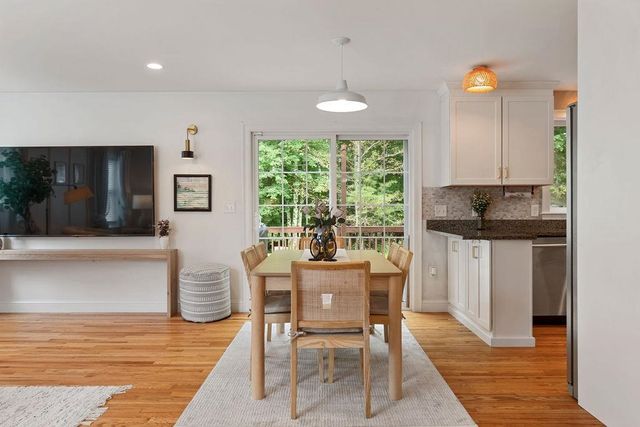 42 DC Drive, Eliot, ME 03903
