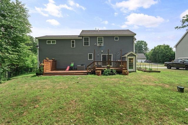 42 DC Drive, Eliot, ME 03903