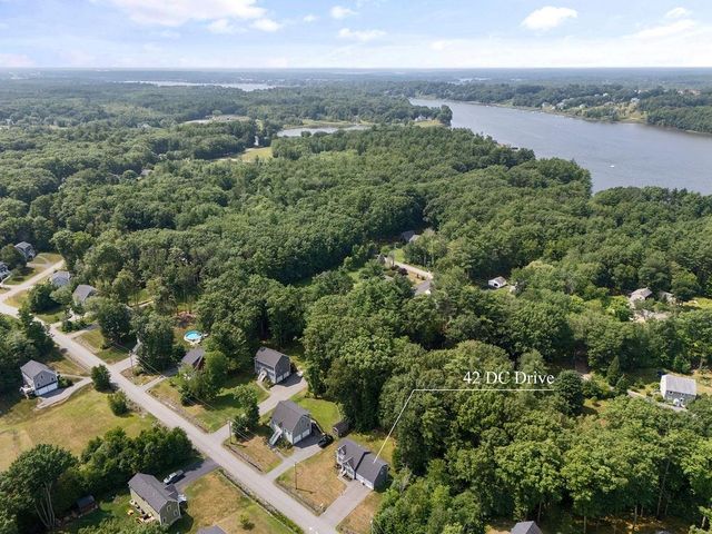 42 DC Drive, Eliot, ME 03903