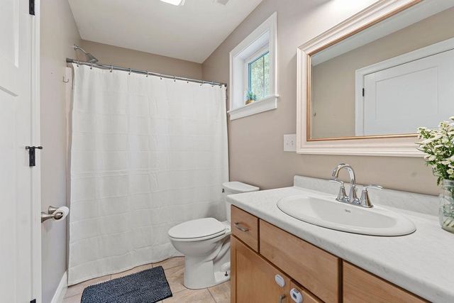 42 DC Drive, Eliot, ME 03903