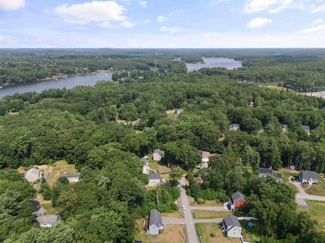 42 DC Drive, Eliot, ME 03903