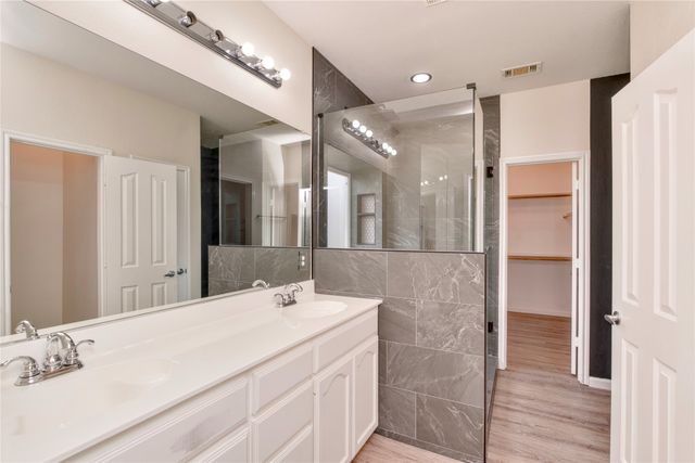 5805 Water Ridge Court, Fort Worth, TX 76179