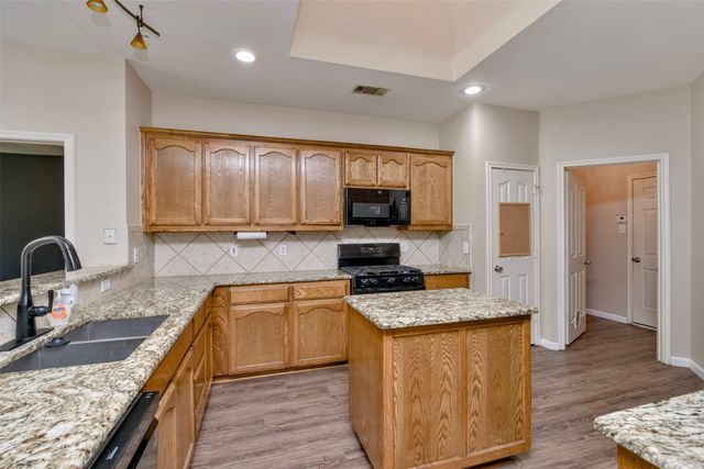 5805 Water Ridge Court, Fort Worth, TX 76179