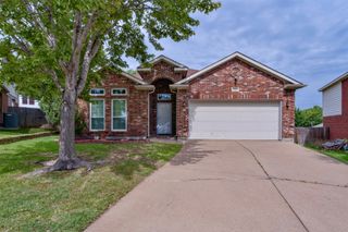 5805 Water Ridge Court, Fort Worth, TX 76179