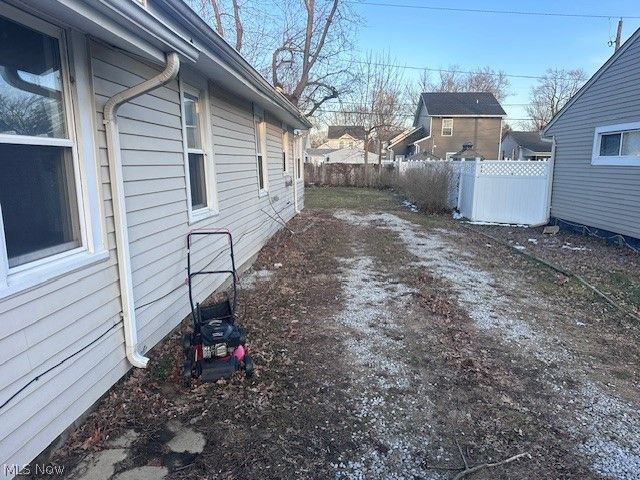 6147 Iroquois Trail, Mentor, OH 44060