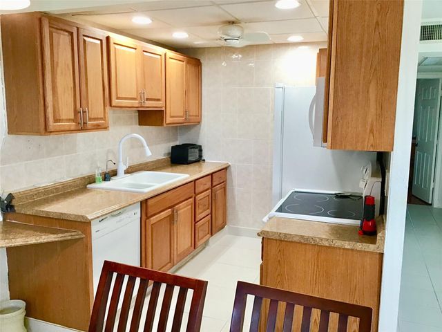 2038 Exeter C 2038, Boca Raton, FL 33434