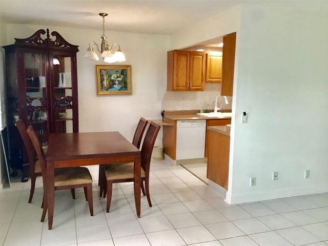 2038 Exeter C 2038, Boca Raton, FL 33434