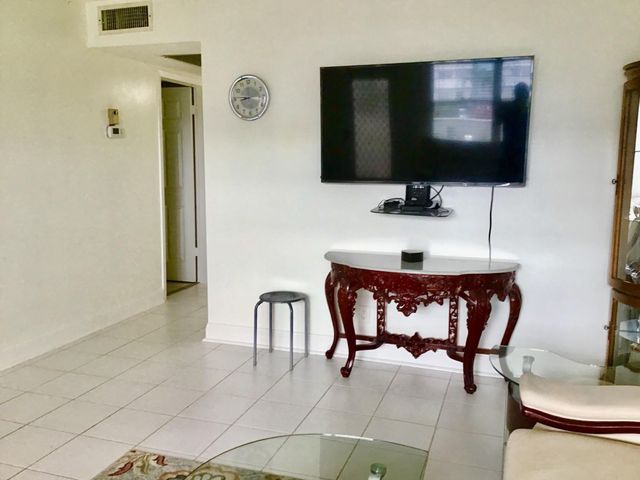 2038 Exeter C 2038, Boca Raton, FL 33434