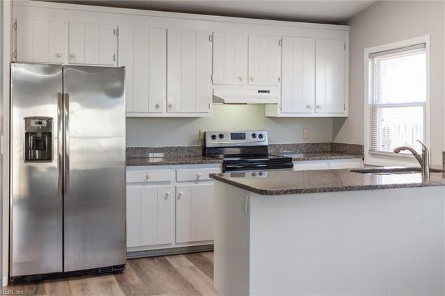 317 Hearthstone WAY, Newport News, VA 23608