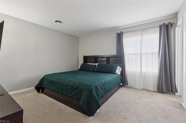 317 Hearthstone WAY, Newport News, VA 23608