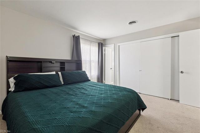 317 Hearthstone WAY, Newport News, VA 23608