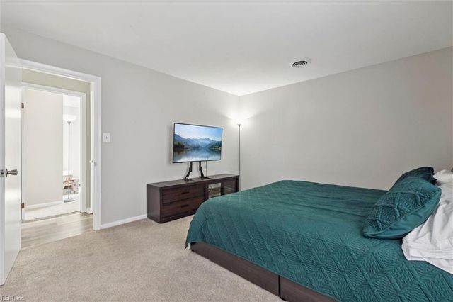 317 Hearthstone WAY, Newport News, VA 23608