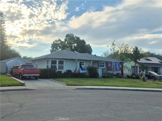 2034 Stoddard, Pomona, CA 91768