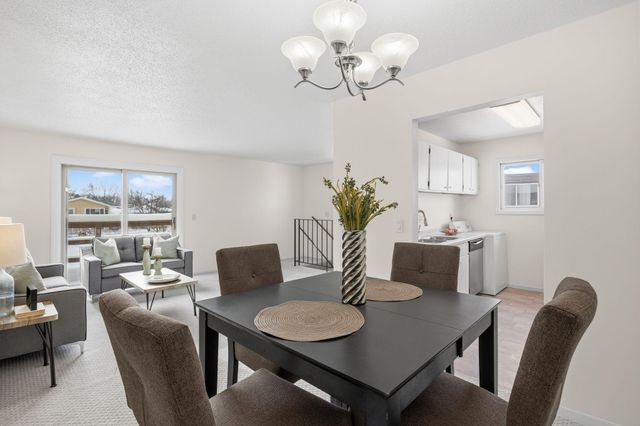 6317 83rd Court N, Brooklyn Park, MN 55445