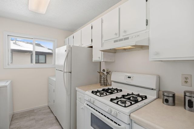 6317 83rd Court N, Brooklyn Park, MN 55445