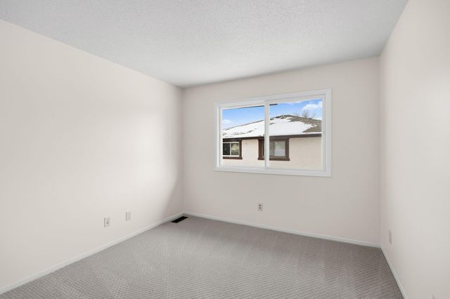 6317 83rd Court N, Brooklyn Park, MN 55445