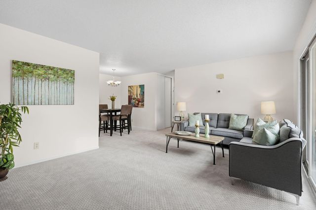 6317 83rd Court N, Brooklyn Park, MN 55445