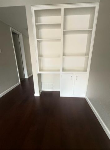 2425 Ashdale DR 64, Austin, TX 78757