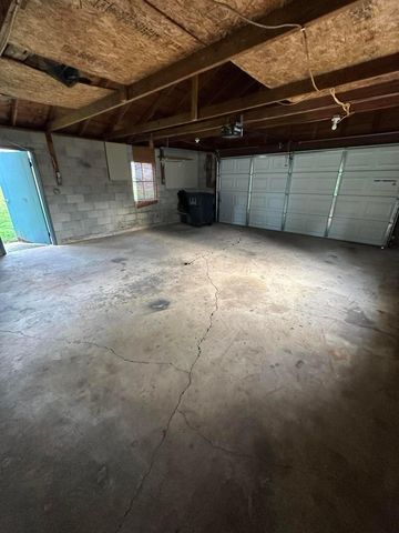 914 W Hubert Avenue, Lancaster, OH 43130