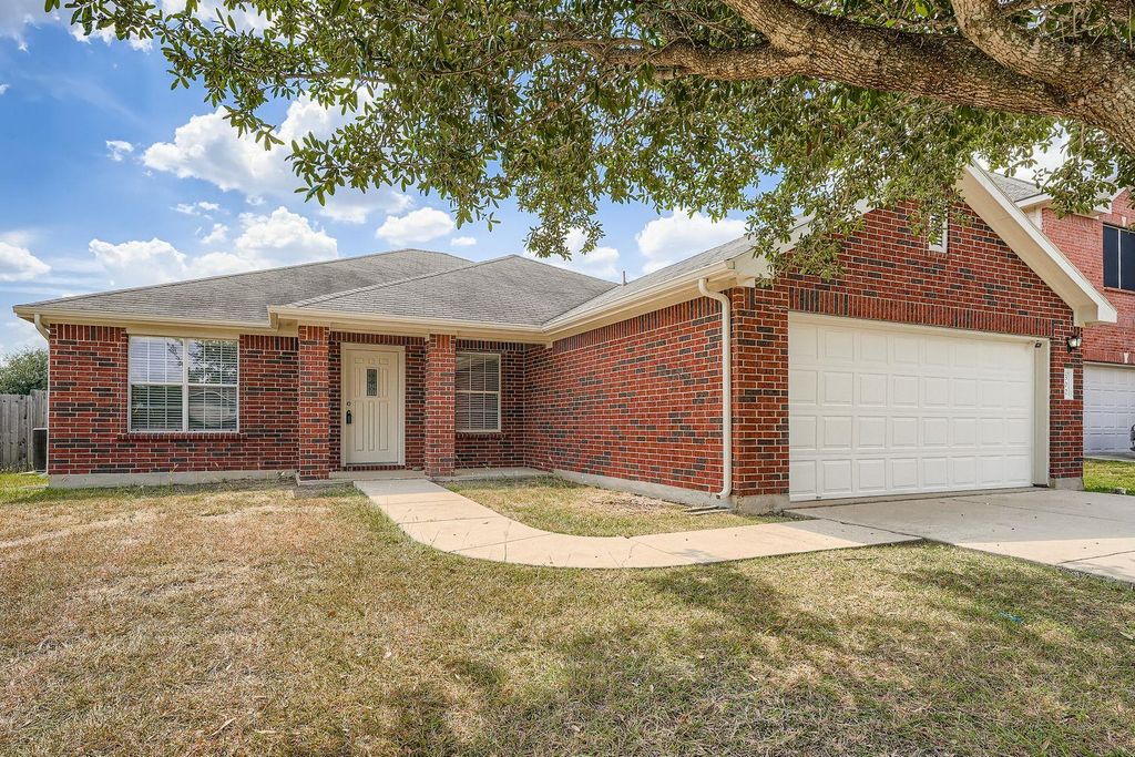 302 Floating Leaf DR, Hutto, TX 78634