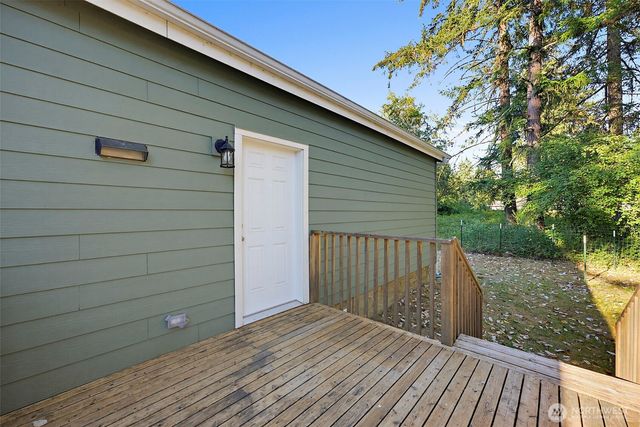 19718 14th Street NW, Lakebay, WA 98349