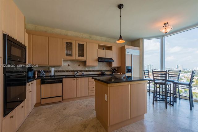 300 S Pointe Dr 1504, Miami Beach, FL 33139