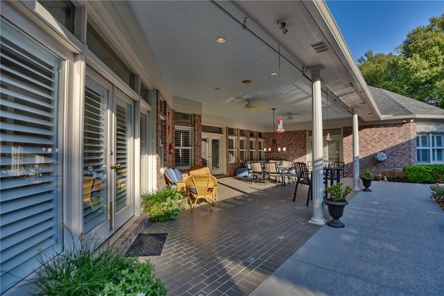 851 Elm Drive, Brenham, TX 77833